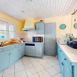 3 Bedroom Lovely In