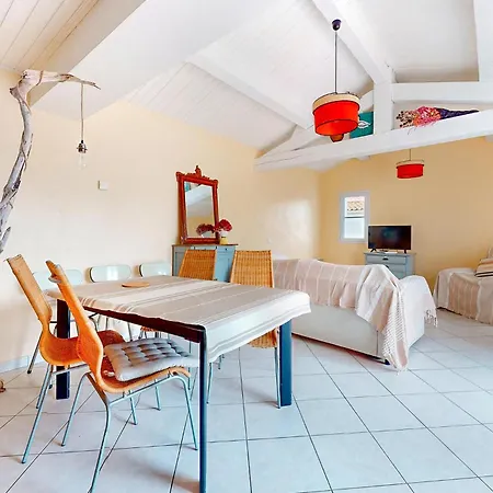 3 Bedroom Cozy In * Barbâtre