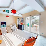 Holiday home 3 Bedroom Lovely In Barbatre