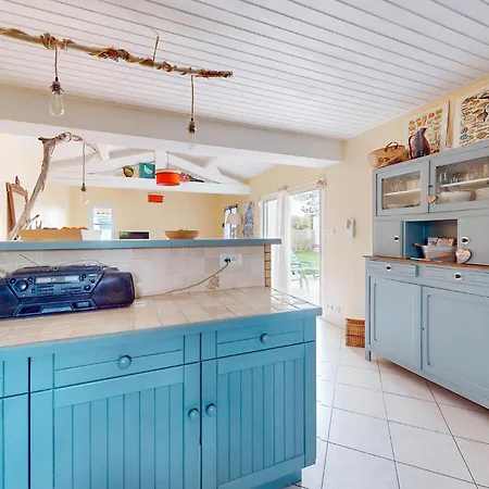 3 Bedroom In بيت للعطل بارْباتْرْ