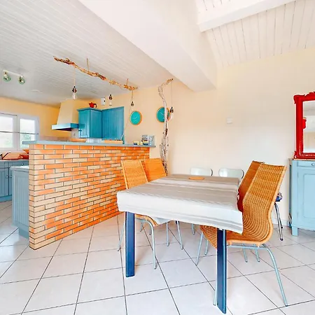 Awesome In With Kitchen * Barbâtre