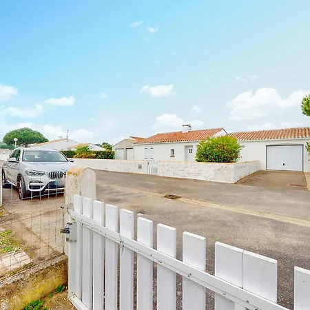 3 Bedroom In بيت للعطل *