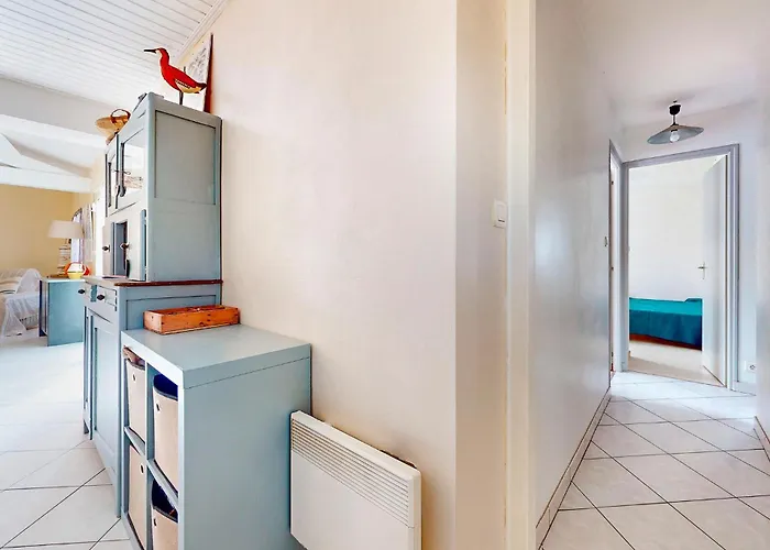 3 Bedroom In Casa de Férias Barbâtre